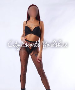 Brunetteblonde hair london escort Levi-leeds